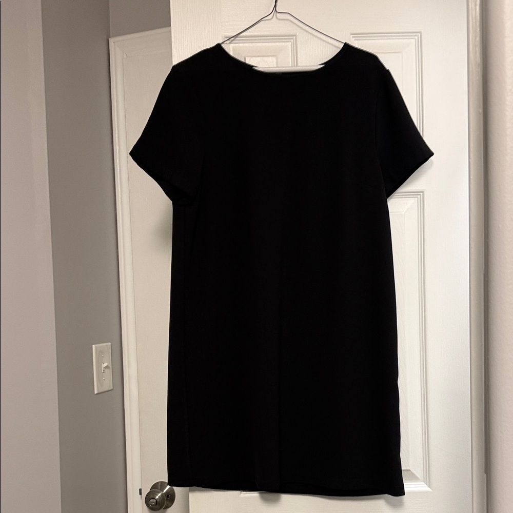 Black Short Sleeve Dress